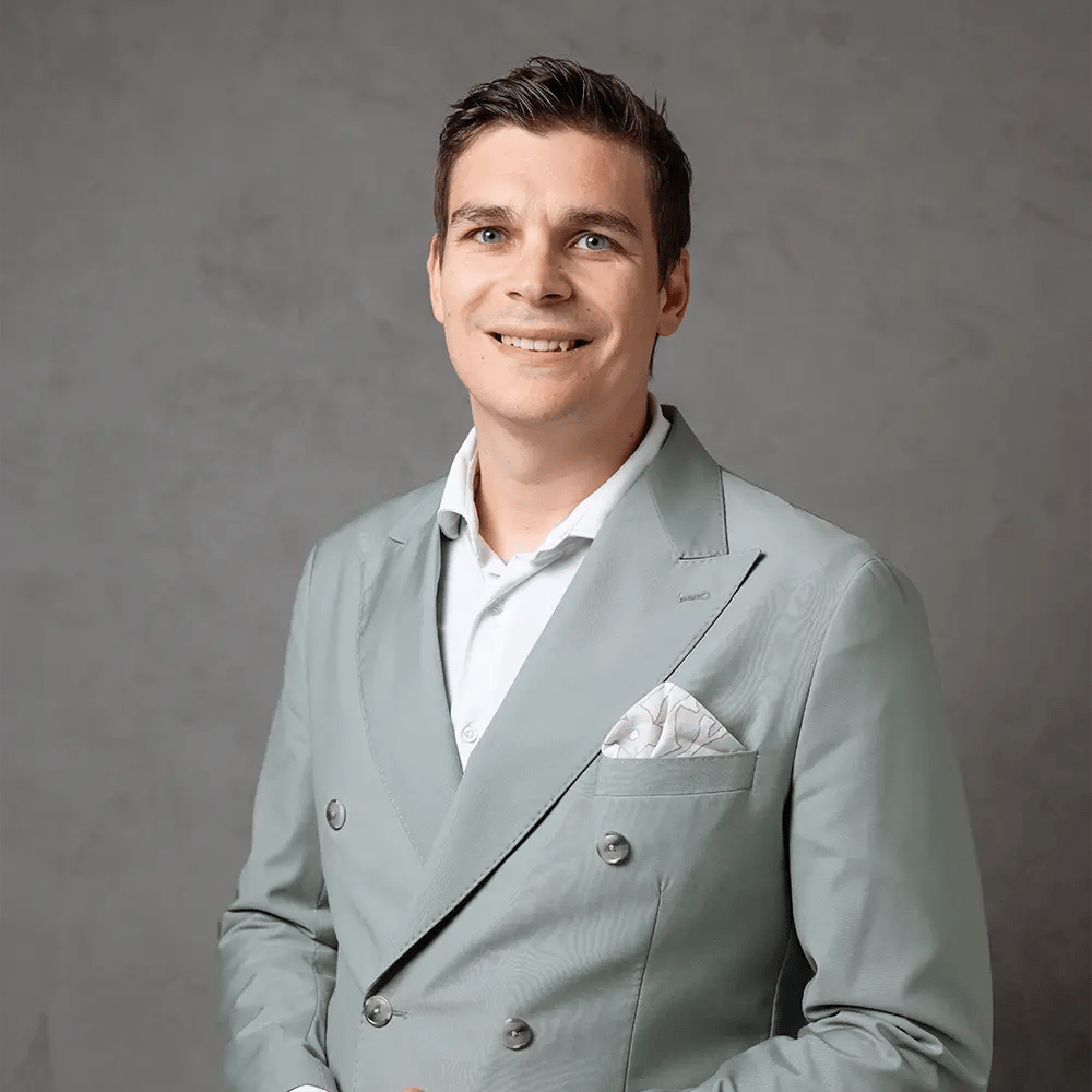 Aris Deflorian, RateBoard